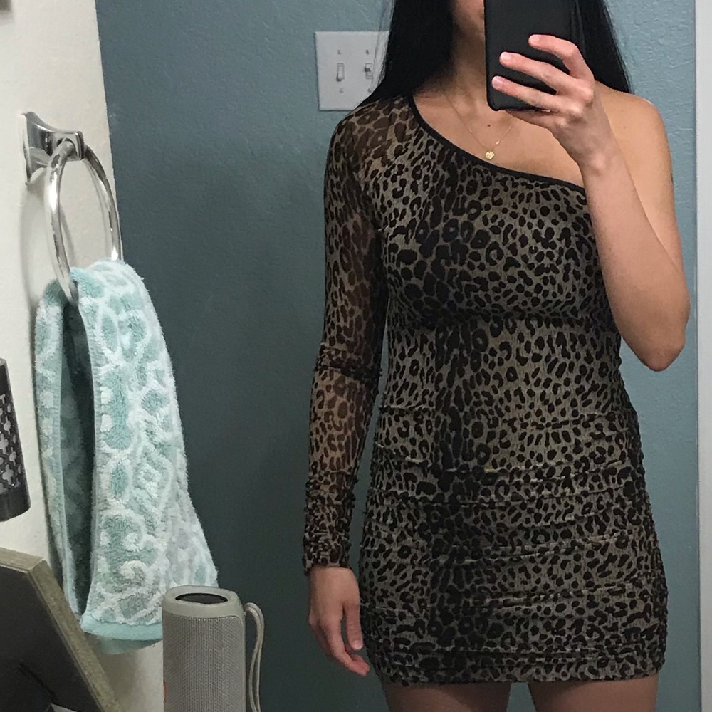 2b Bebe leopard dress